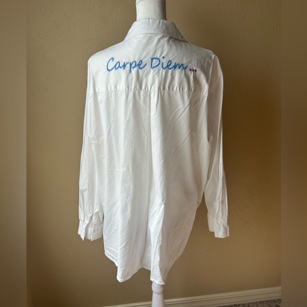 Caryn Lawn Everyday Word Shirt - Carpe Diem
